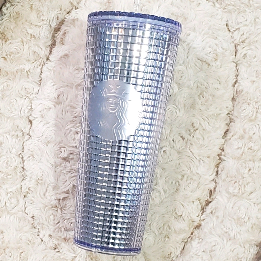 Silver gridded starbuck cup